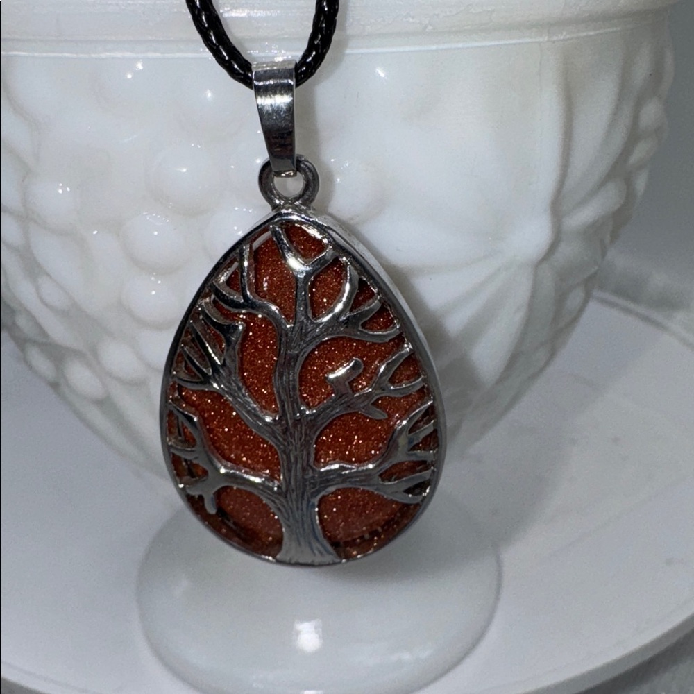 Sandstone gemstone necklace 2” silver tone tree of life Pendant on a 9” cord NEW - Picture 4 of 6